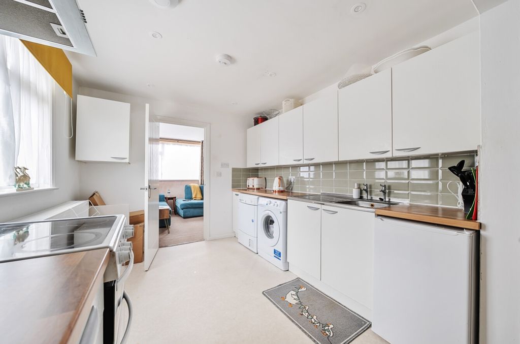 Property photo 3 of 23 1227066 (5)
