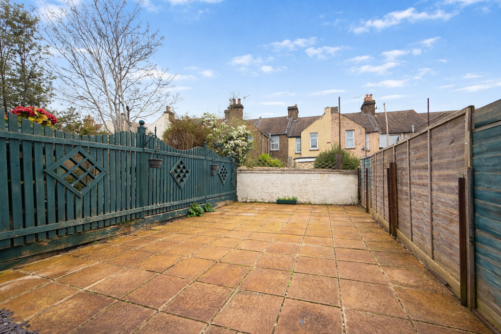 Property photo 3 of 9