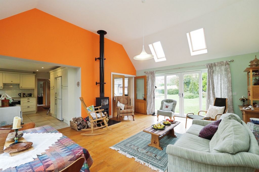 Property photo 2 of 16