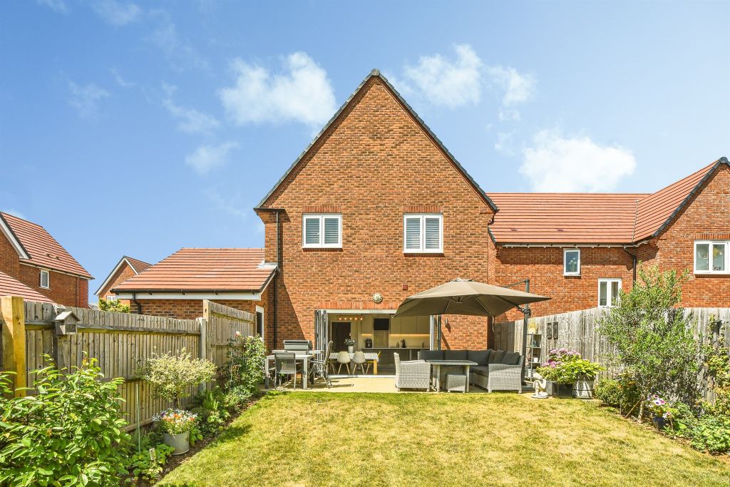 Property photo 2 of 18