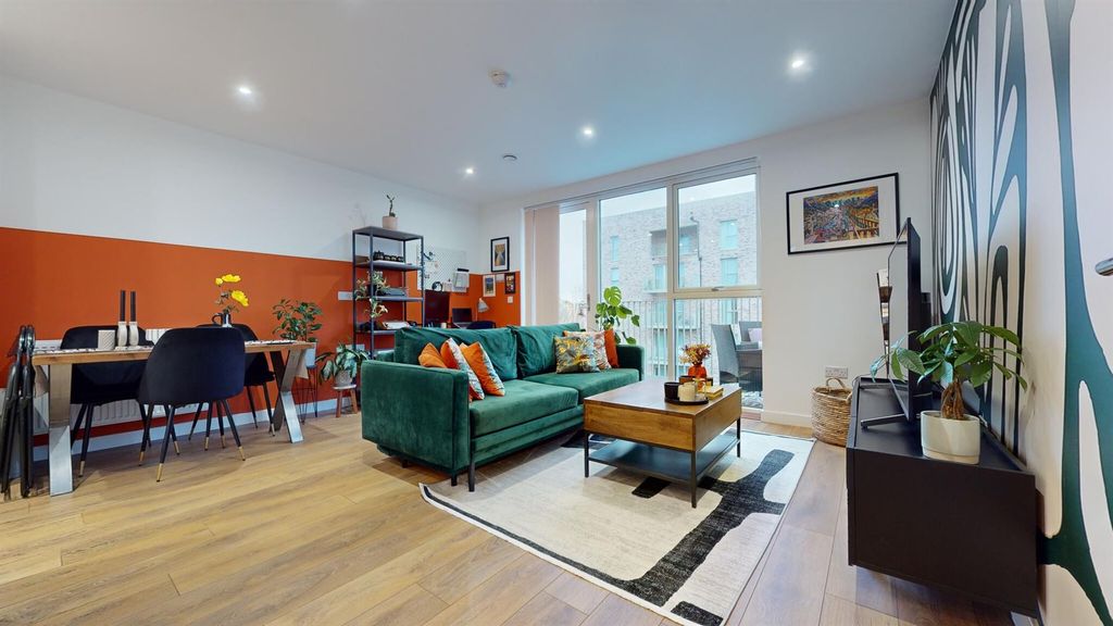 Property photo 1 of 10 65B23F8ce4c5Ac1146Ba7B29_9164722Be0Bf958Db4502286F