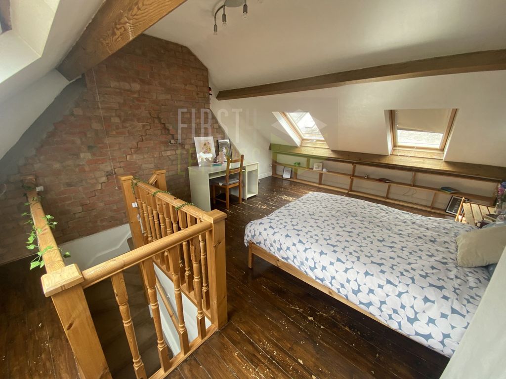 Property photo 3 of 18 Photo 18