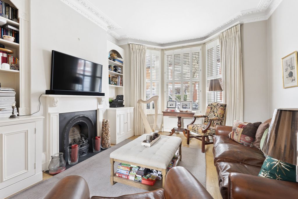 Property photo 2 of 15