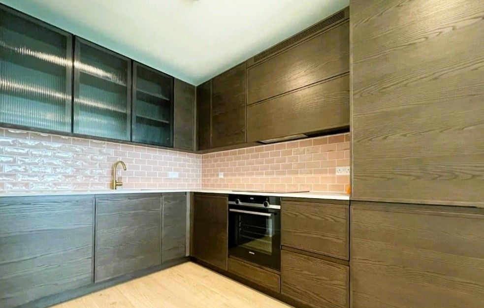 Property photo 3 of 10 Kitchen