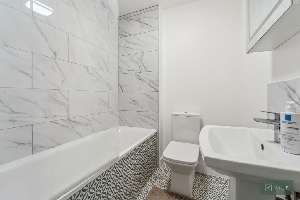 Property photo 2 of 7 6-W