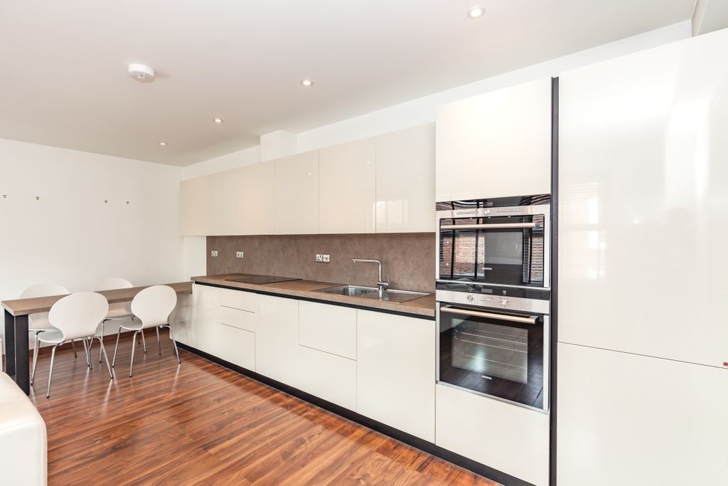 Property photo 1 of 9 91851