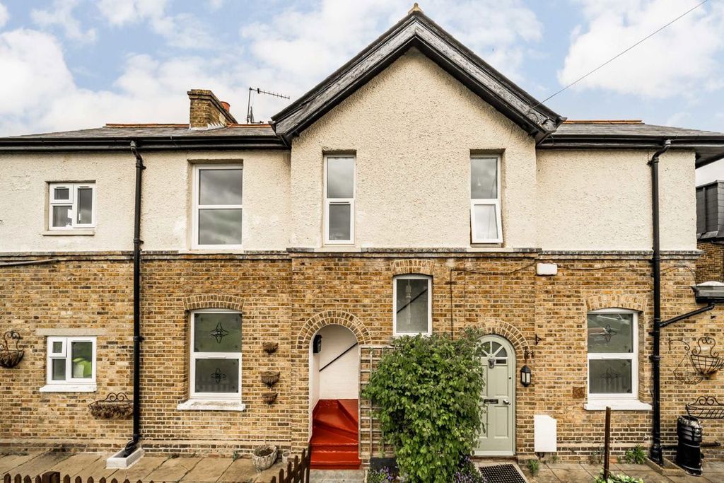 Property photo 1 of 6