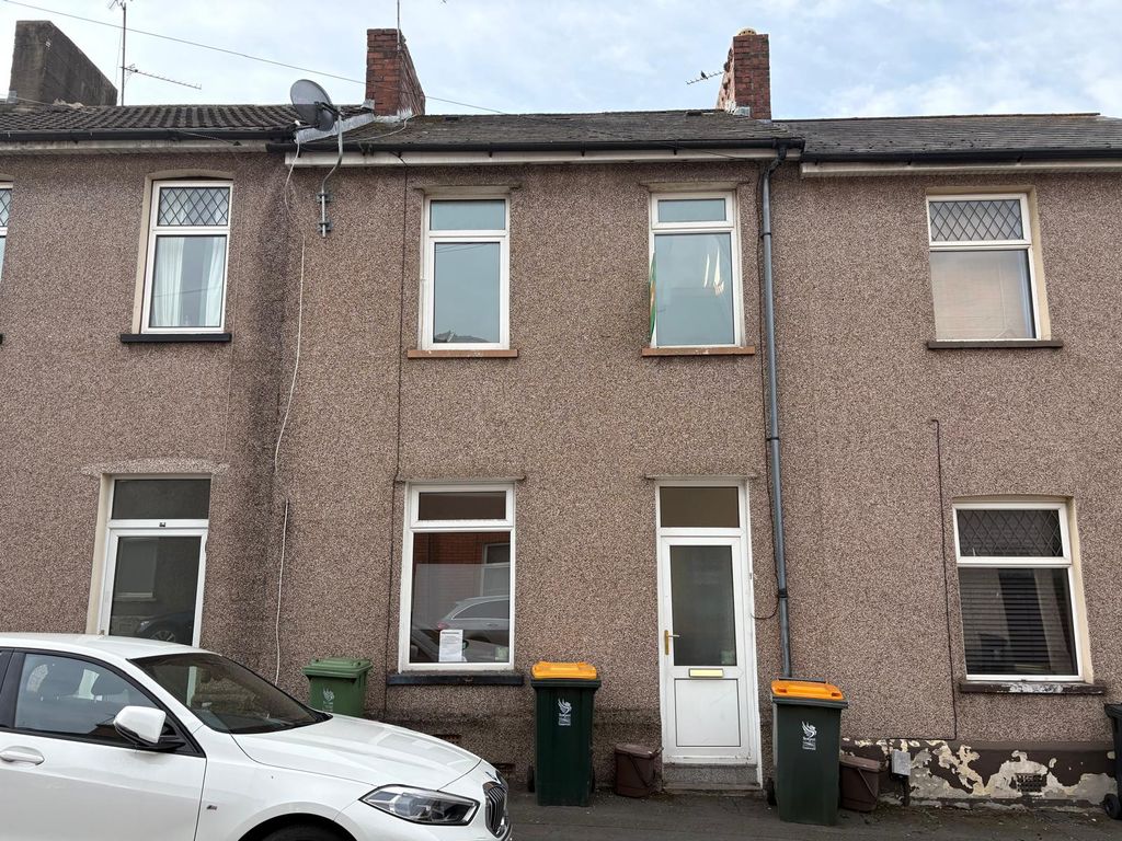 Property photo 1 of 6