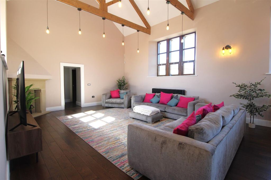 Property photo 3 of 18 Open Plan Lounge/Kitchen Diner