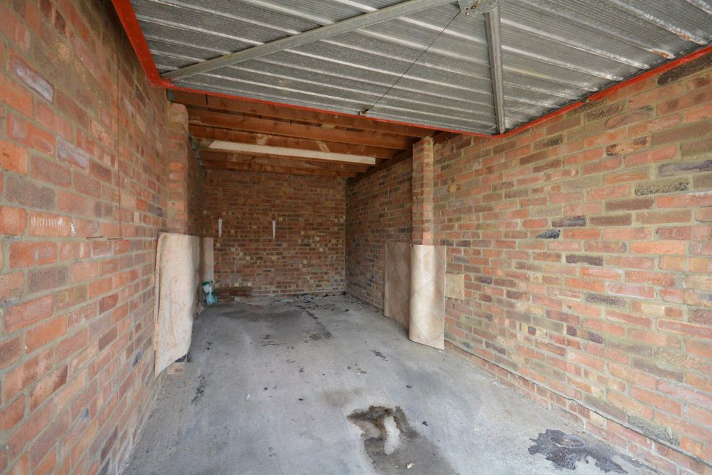Property photo 2 of 4