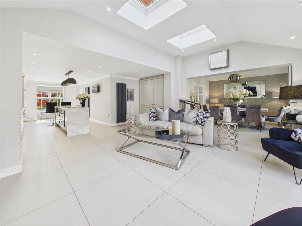 Property photo 2 of 22 Open Plan Kitchen/Living Area