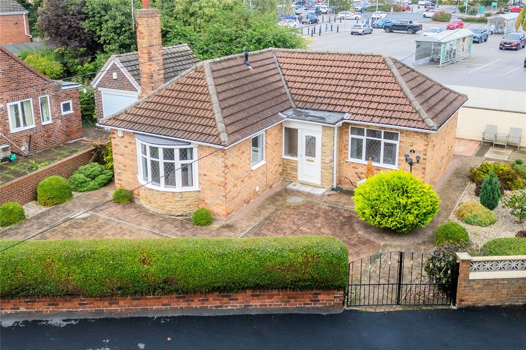 Property photo 1 of 38 Picture No. 01