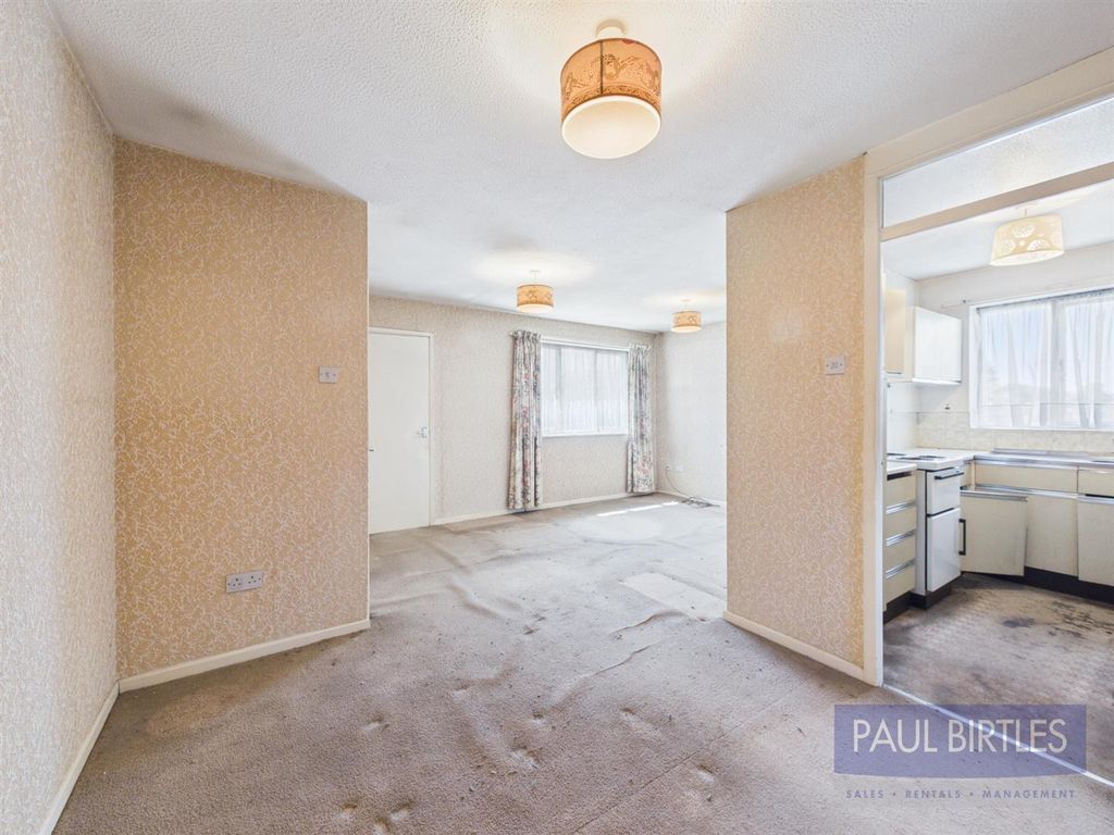 Property photo 3 of 18 Cam04378G0-Pr0355-Still001.Jpg