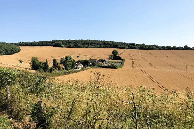 Property photo 3 of 12 Location