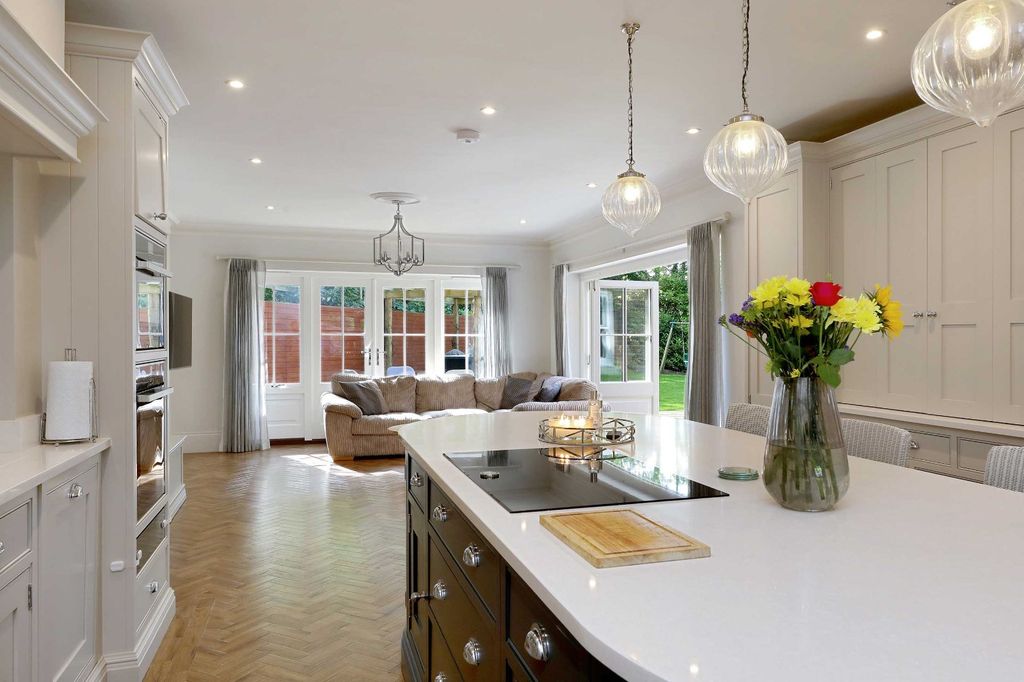 Property photo 3 of 19 Picture No. 48