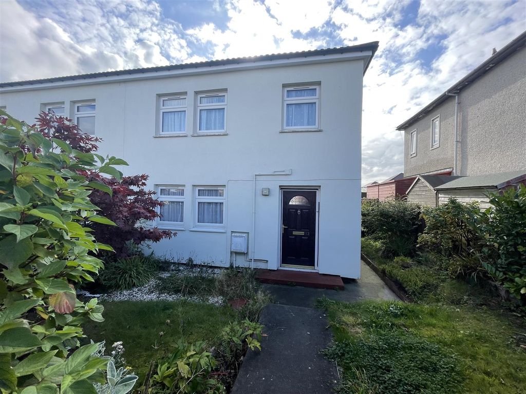 Property photo 1 of 11 12 Caus.Jpg