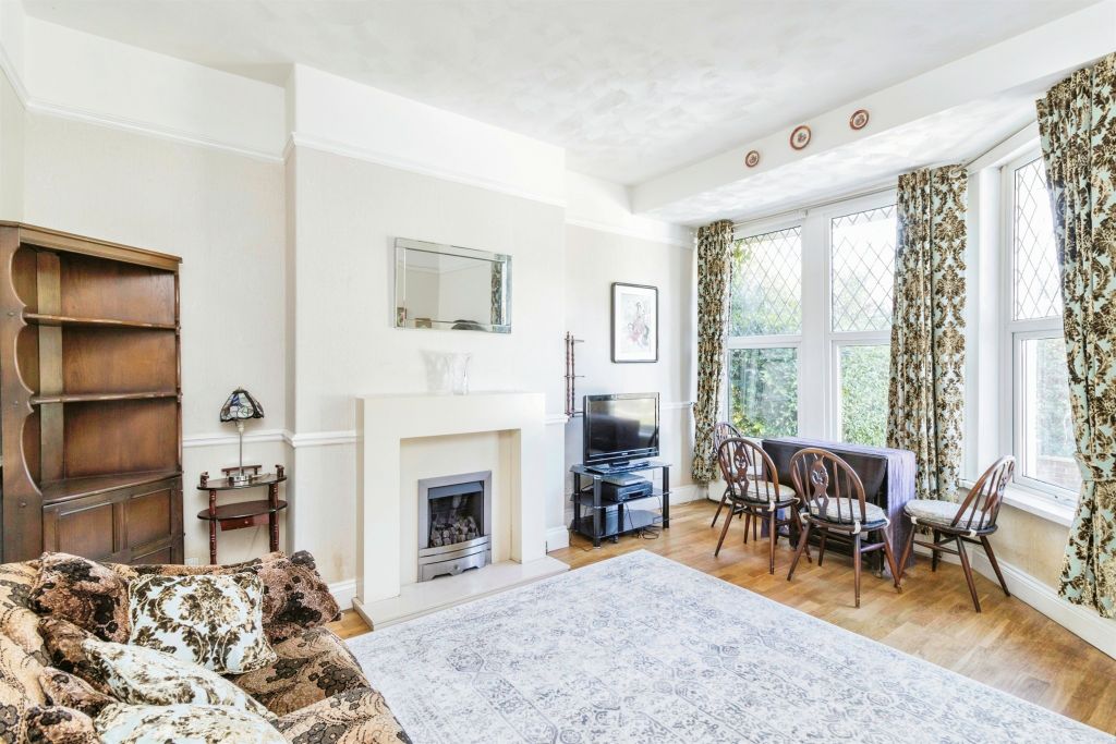 Property photo 2 of 16