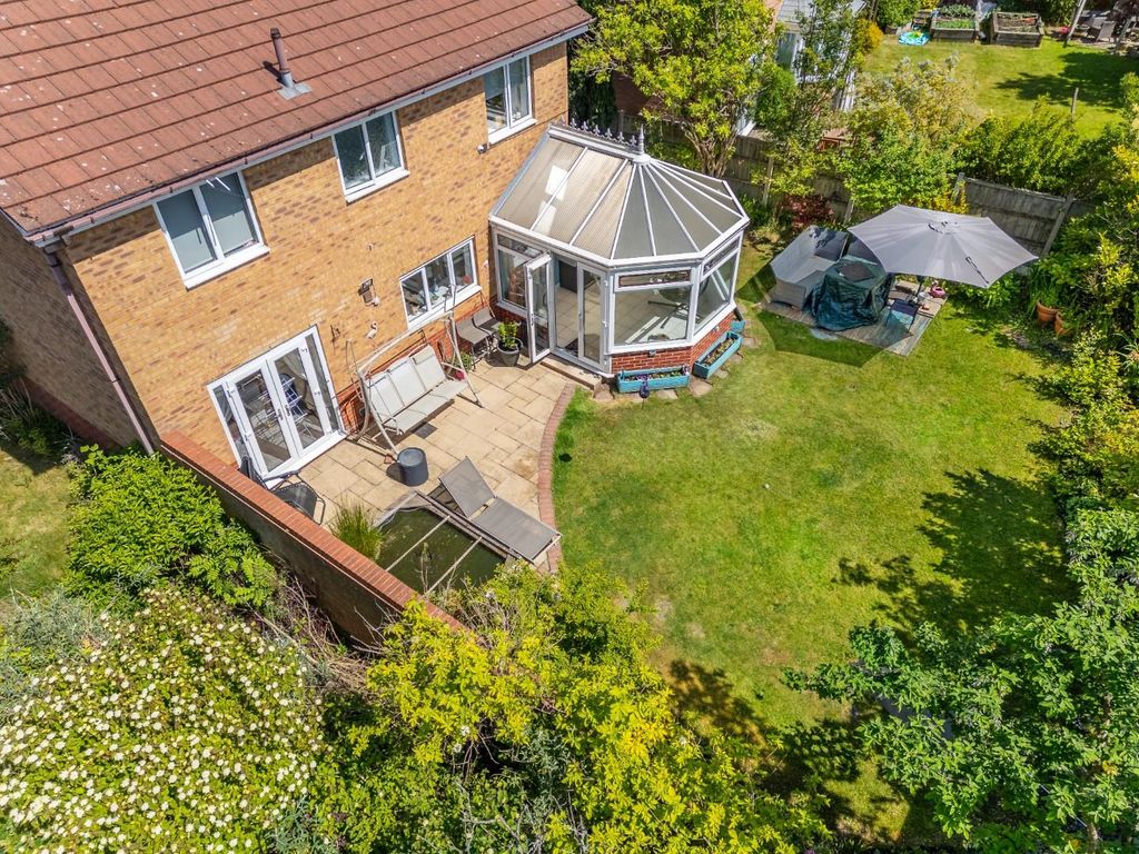 Property photo 2 of 35