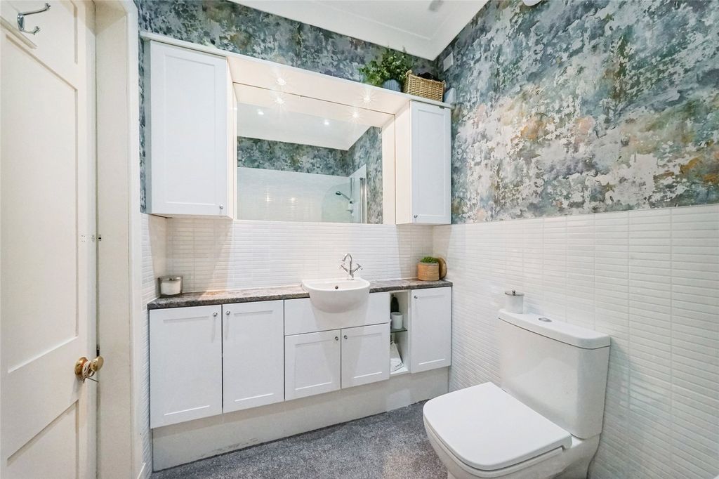 Additional image 13 of 2 bed flat for saleBatterflatts Gardens, Stirling, Stirlingshire FK7