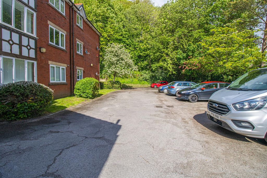 Additional image 8 of 1 bed flat for saleBeamont Drive, Ashton-On-Ribble, Preston PR1