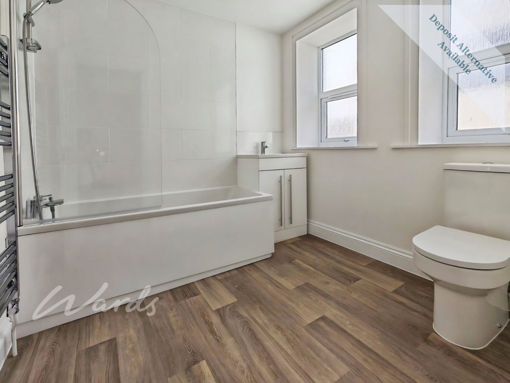 Property photo 3 of 6 Bathroom