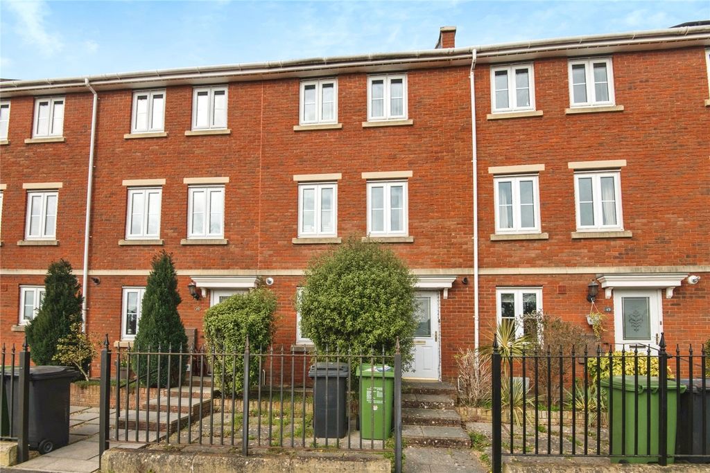 Property photo 1 of 18 Picture No. 03
