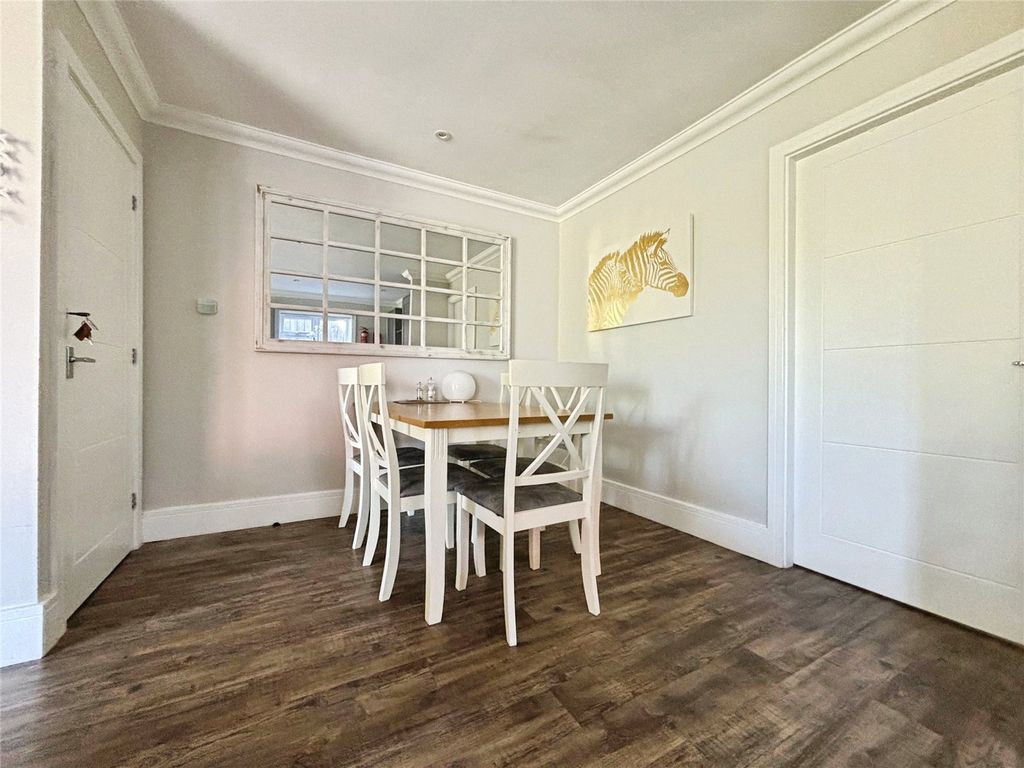 Property photo 3 of 14 Dining Room