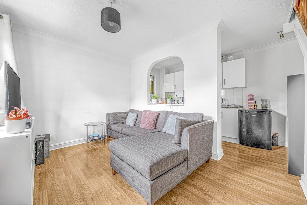 Property photo 2 of 12 Living Room