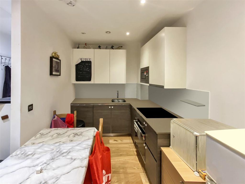 Property photo 3 of 9 Image00016.Jpeg