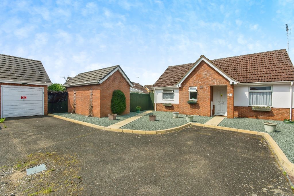 Property photo 1 of 17