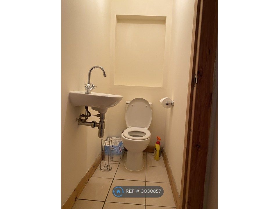 Property photo 3 of 13 Downstairs Loo