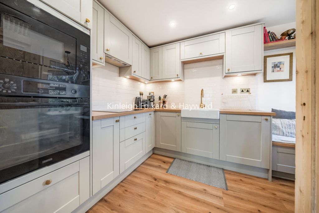 Property photo 2 of 7 E2d5355c-396c-4840-8