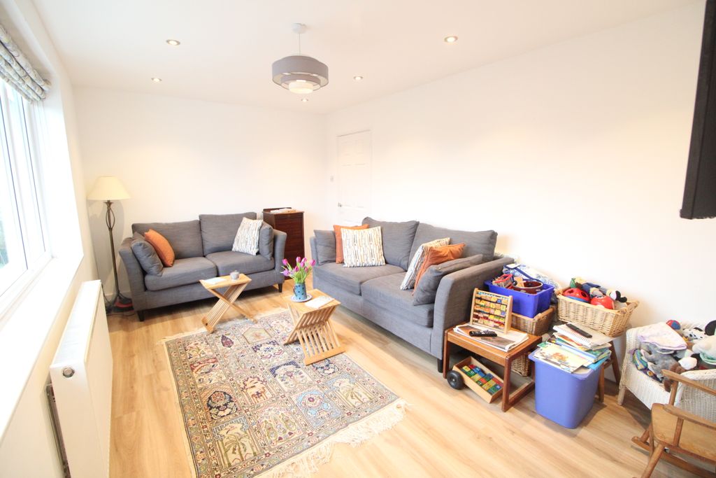 Property photo 2 of 13 Living Room 3