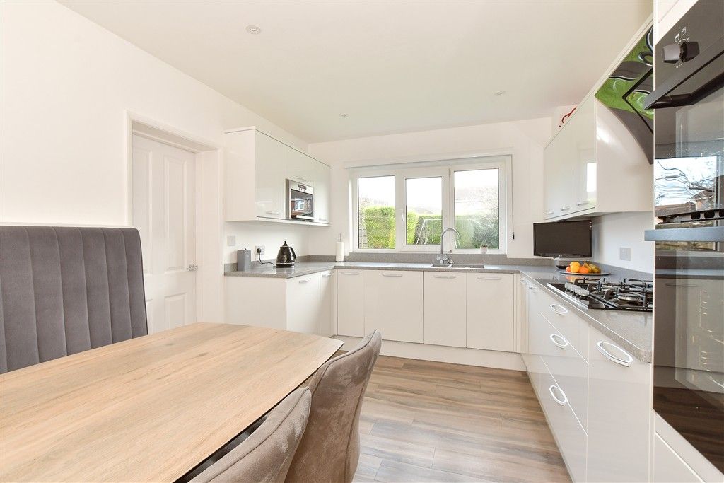 Property photo 1 of 22 Kitchen/ Breakfast Room