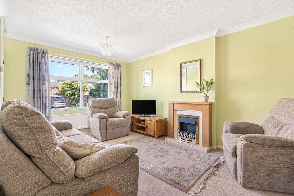Property photo 2 of 21 Lr2.Jpg
