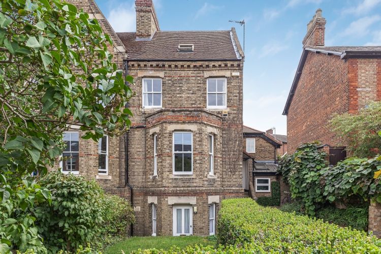 Property photo 2 of 9 301168