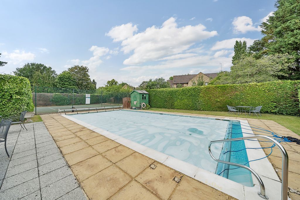 Property photo 2 of 11