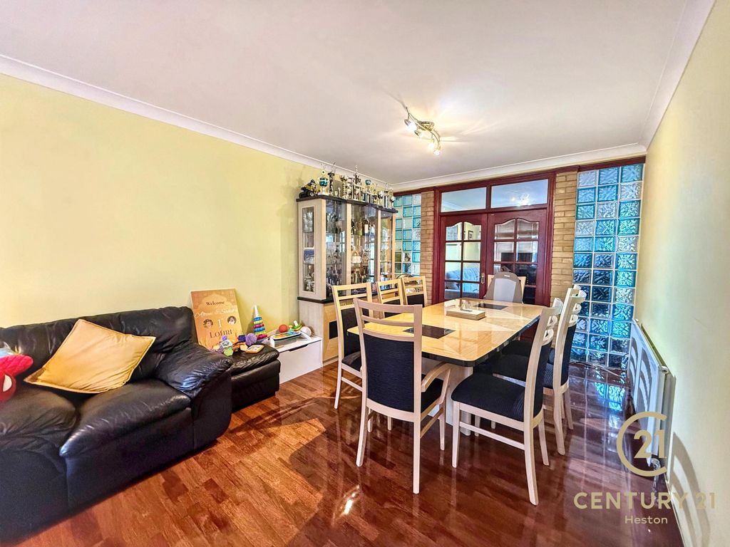 Property photo 3 of 29