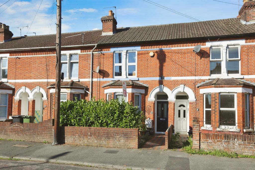 Property photo 1 of 17