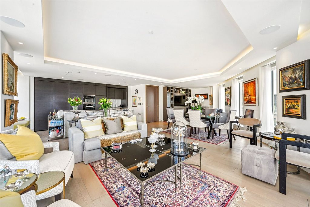 Property photo 2 of 15 Reception Room