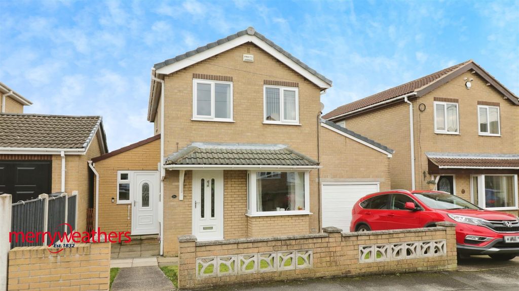 Property photo 1 of 17