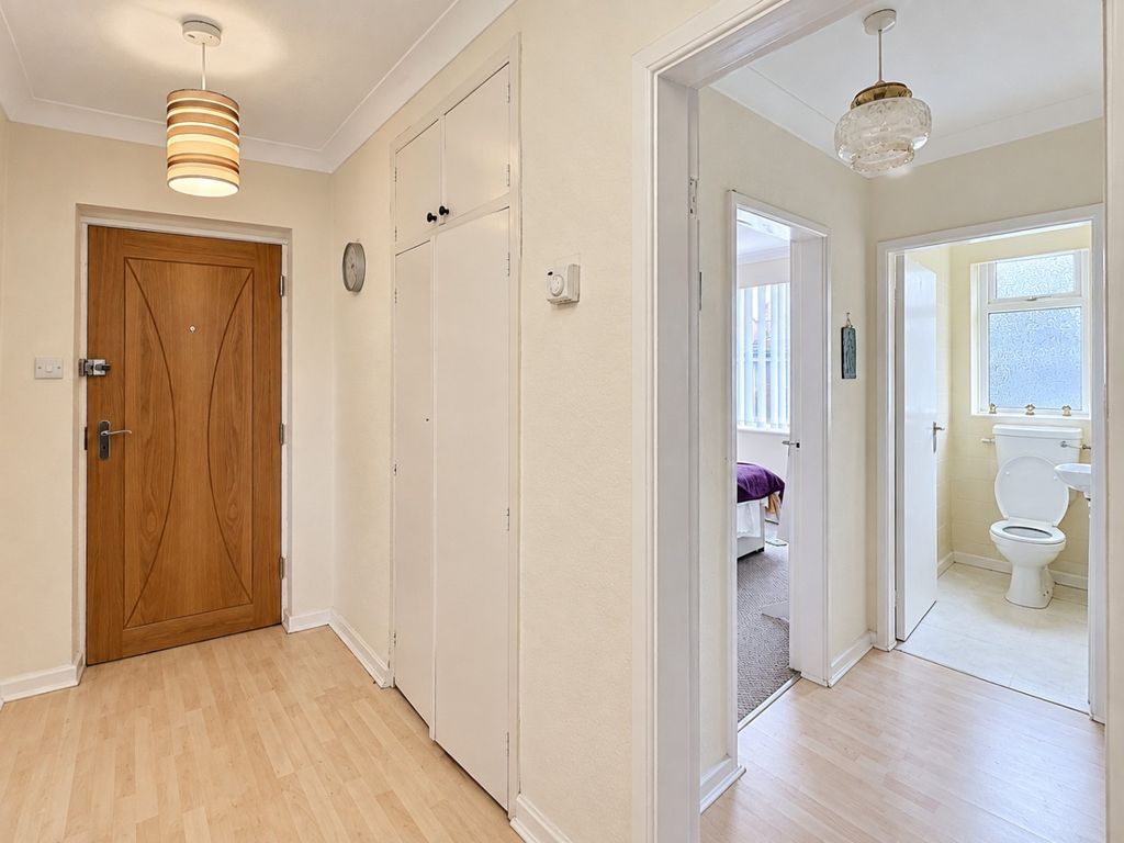 Property photo 2 of 11 4896174