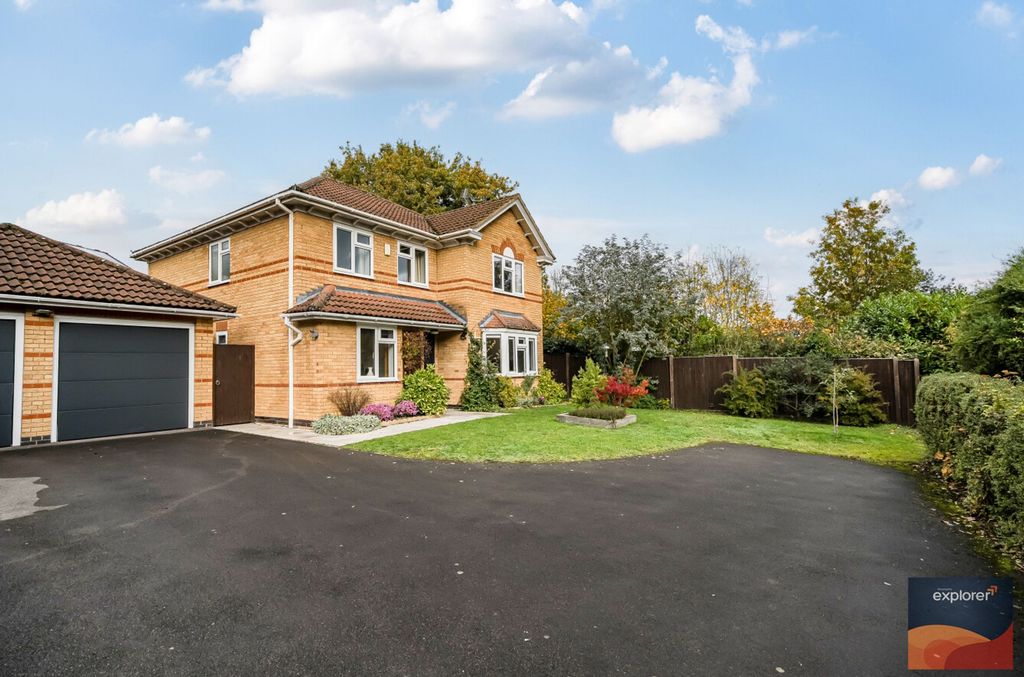 Property photo 2 of 35