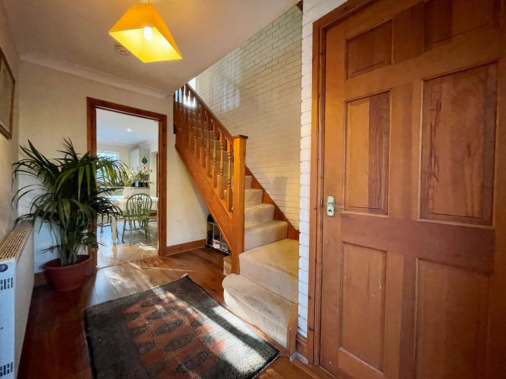 Property photo 3 of 25