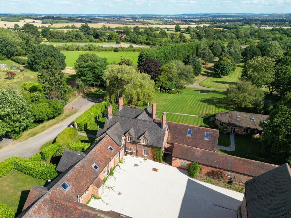 Additional image 42 of 11 bed farm for saleKings Lane, Snitterfield, Stratford-Upon-Avon, Warwickshire CV37.