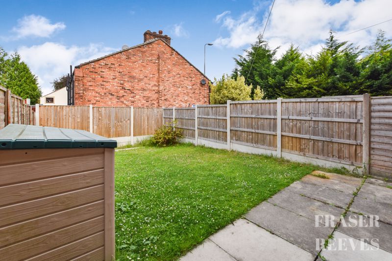 Property photo 3 of 20 Private Rear Gardens