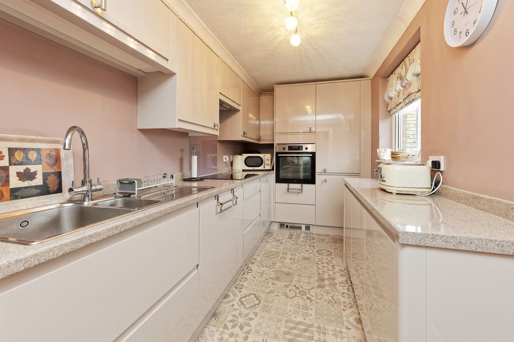 Property photo 3 of 14 Img_8405_Rw