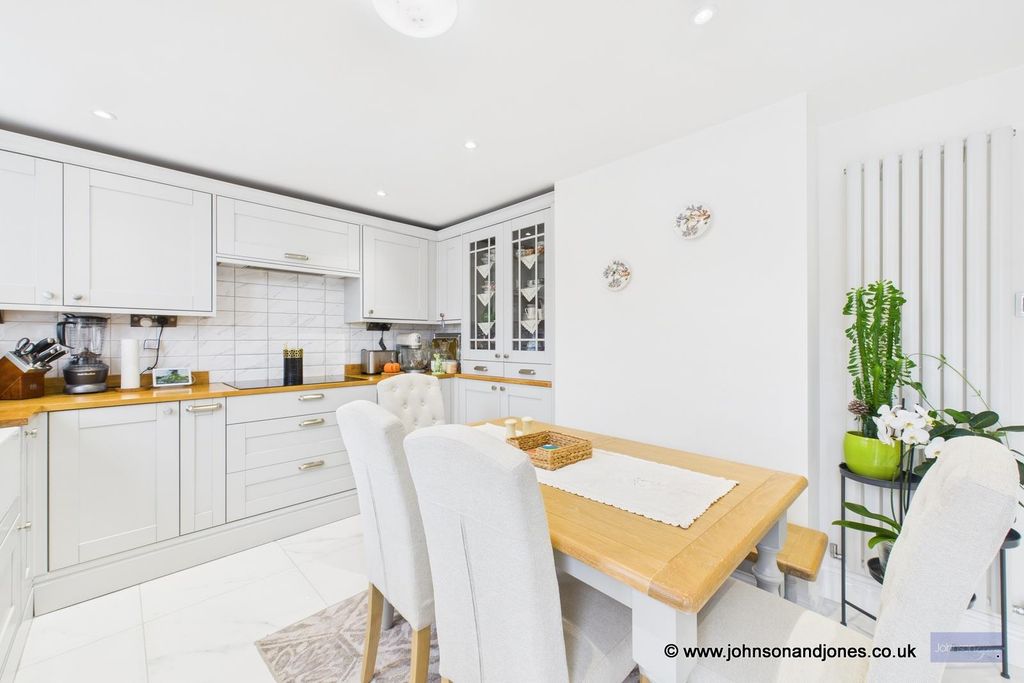 Property photo 2 of 19 3 Kitchen.Jpg