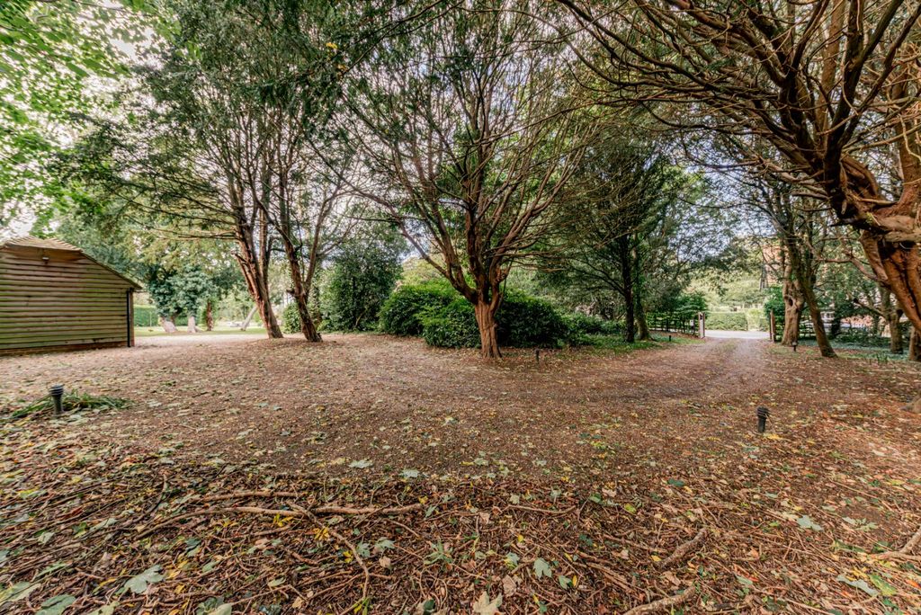 Property photo 3 of 27 Picture No. 08