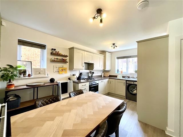 Property photo 3 of 21 Kitchen/Diner